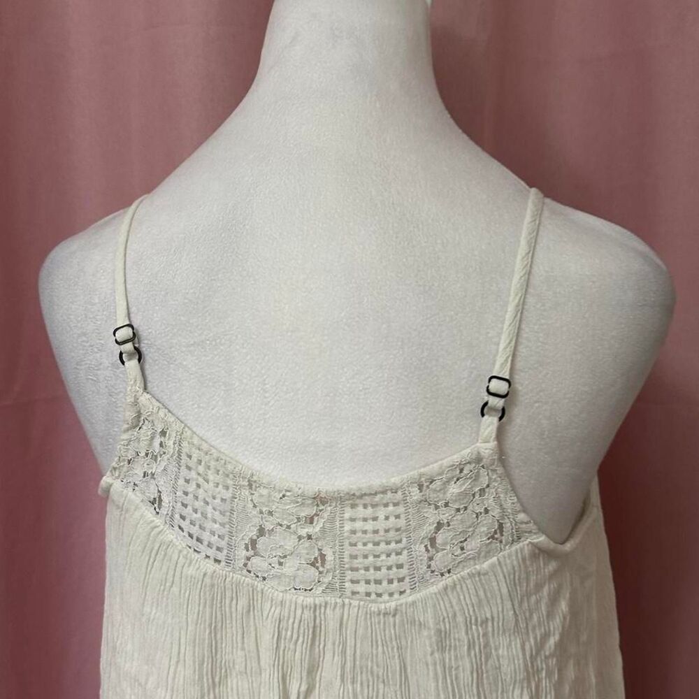 Xhilaration Women's White and Cream Vest - Picture 5 of 6